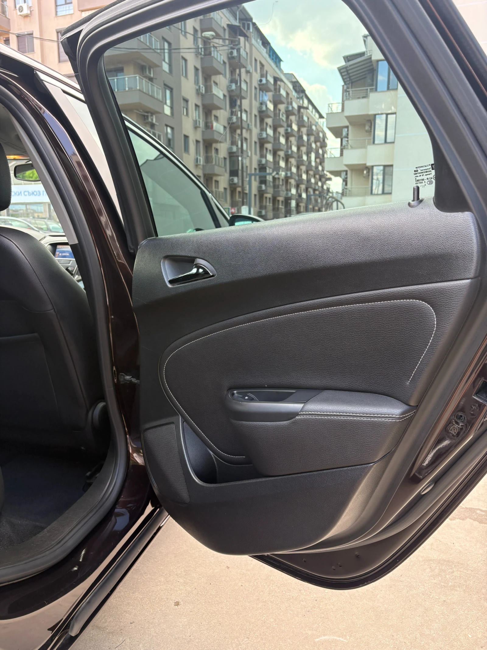 Opel Astra, снимка 10 - Автомобили и джипове - 55164274