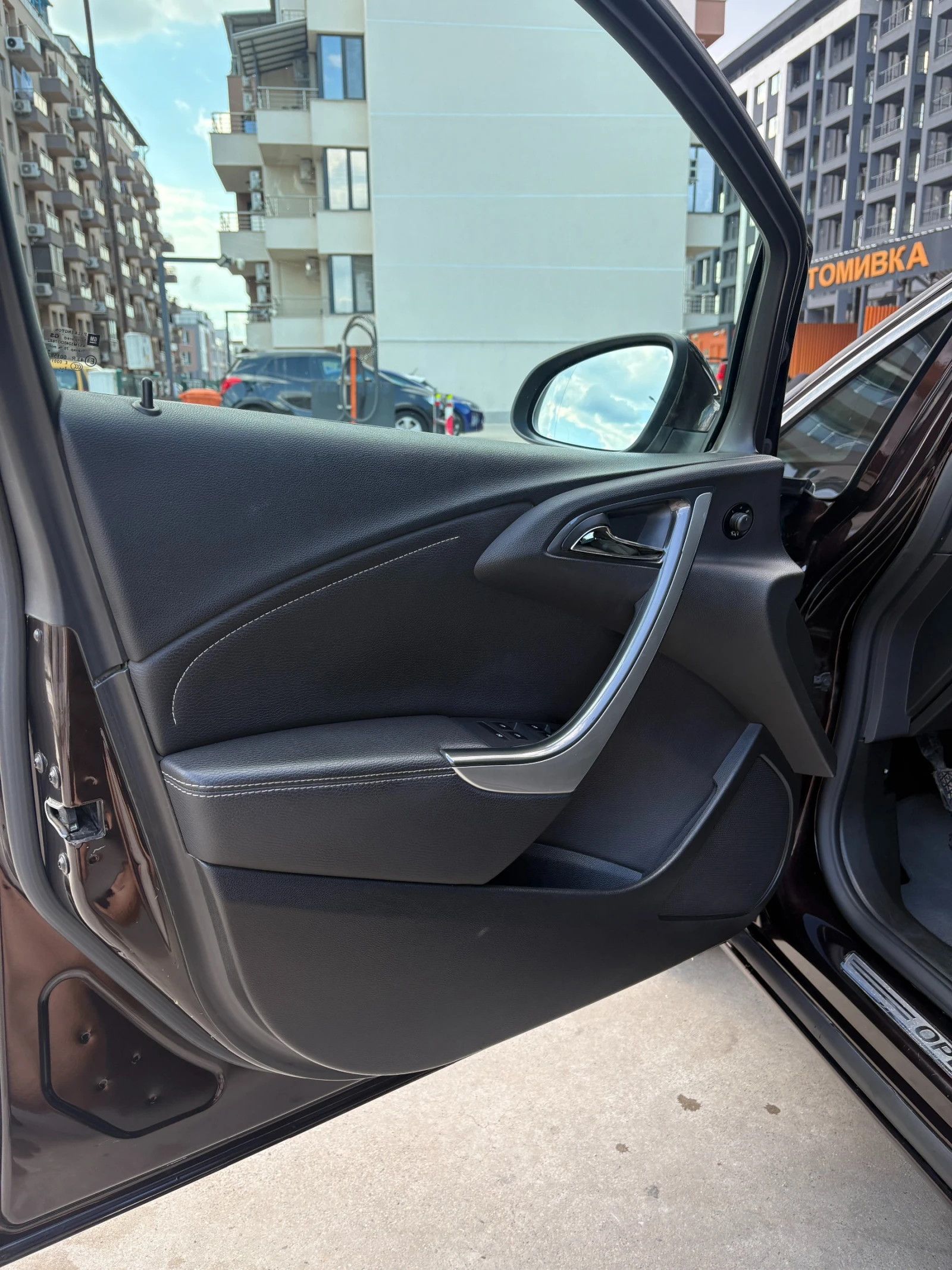 Opel Astra, снимка 15 - Автомобили и джипове - 55164274
