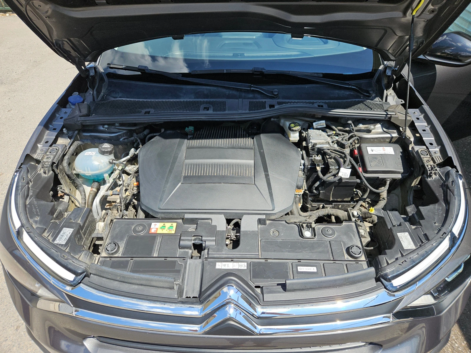 Citroen C4 Electric/Shine/62000км/Head Up/LED/ДИСТРОНИ/КАМЕРА, снимка 8 - Автомобили и джипове - 55187470