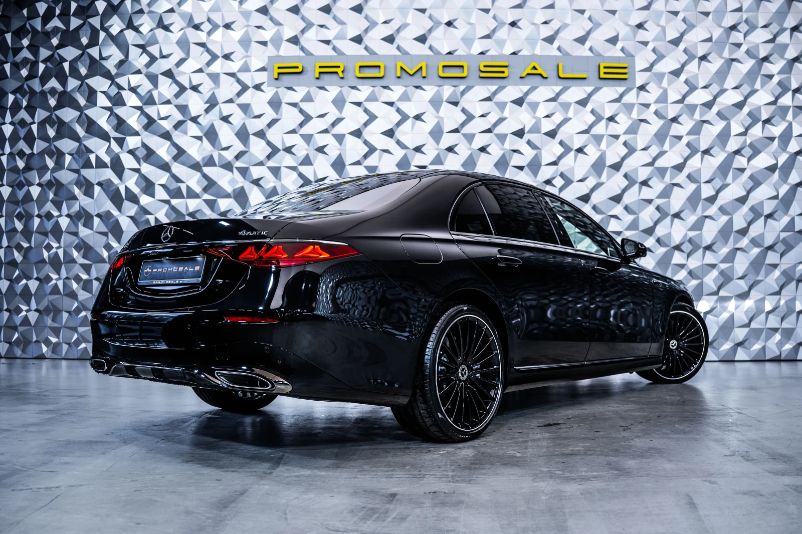 Mercedes-Benz S 580 L 4M AMG* Night* Pano* Burm, снимка 4 - Автомобили и джипове - 55708863