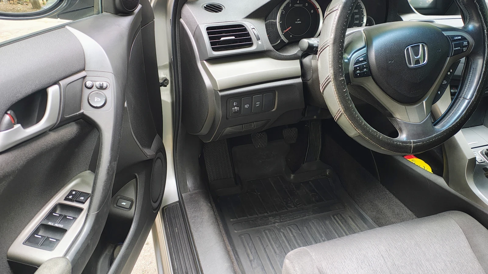 Honda Accord, снимка 11 - Автомобили и джипове - 56273069