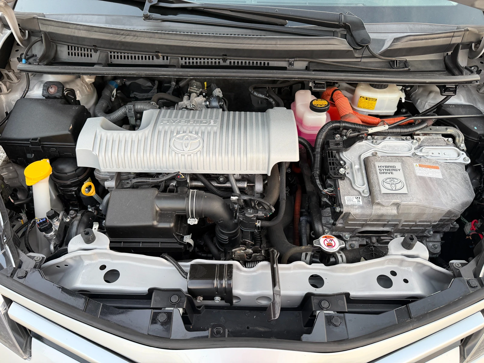 Toyota Yaris Hybrid 69000km | Mobile.bg � ����������� 14