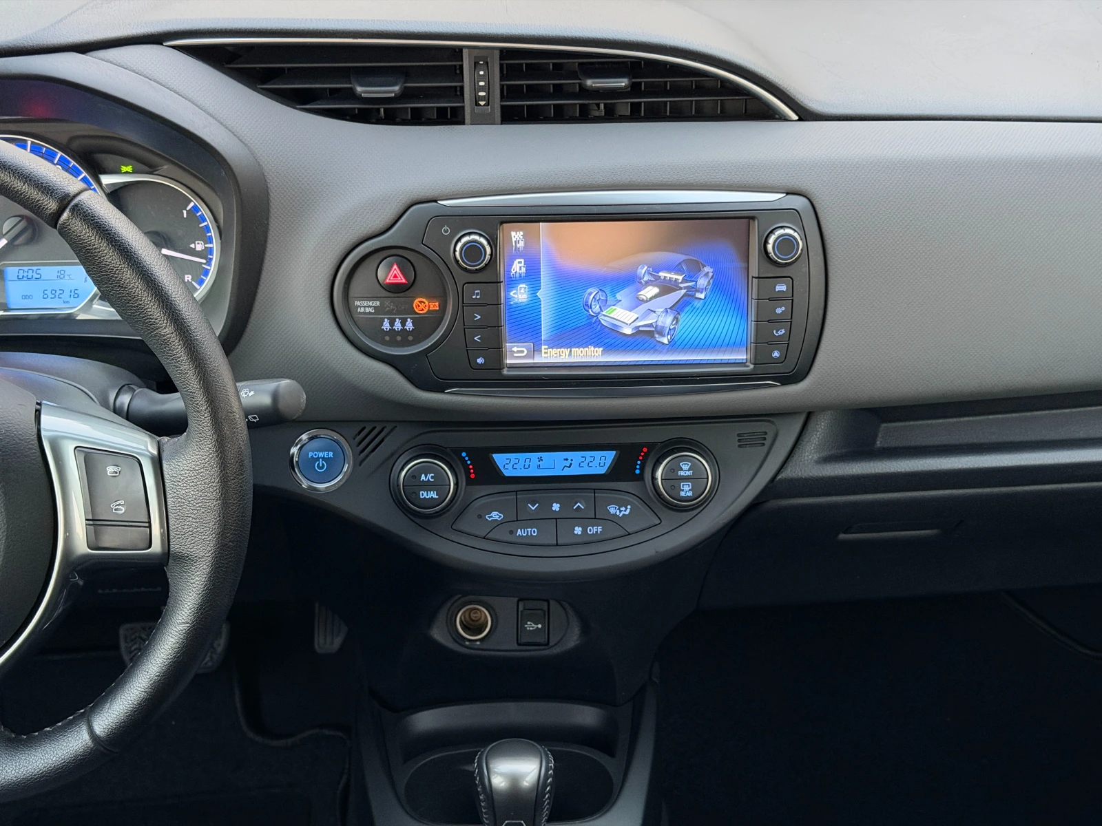 Toyota Yaris Hybrid 69000km | Mobile.bg � ����������� 9