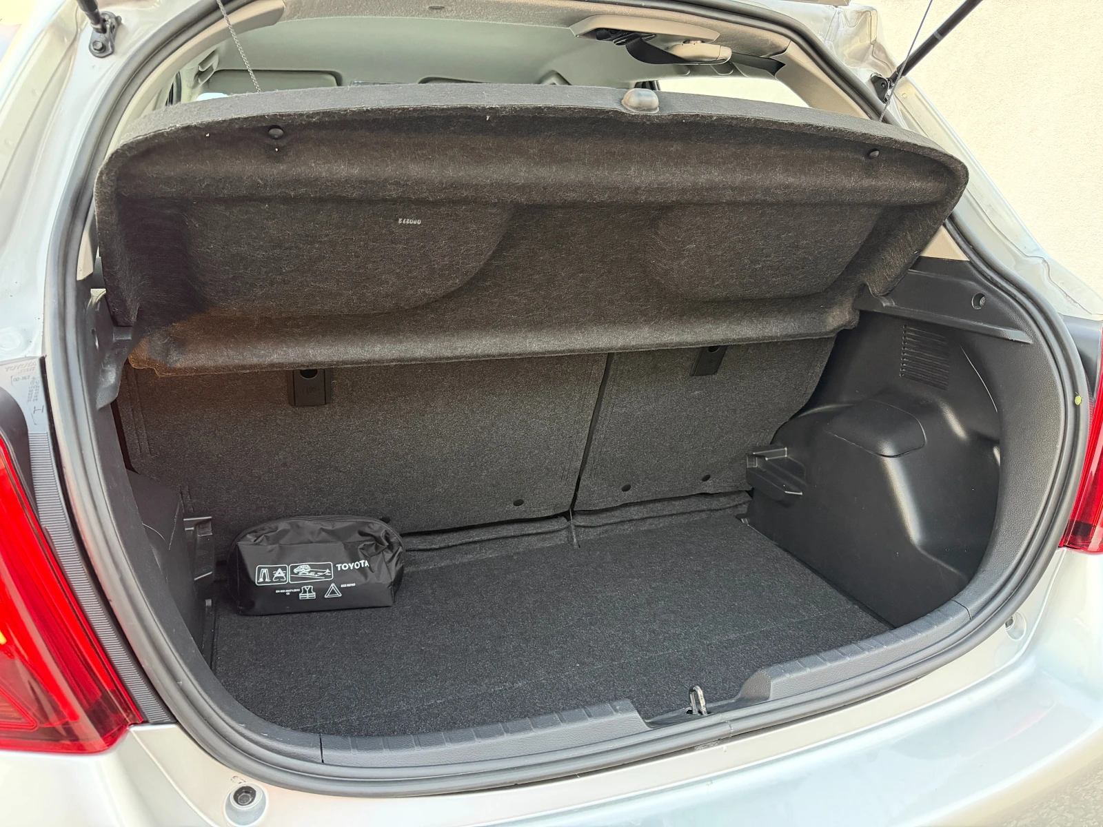Toyota Yaris Hybrid 69000km | Mobile.bg � ����������� 13