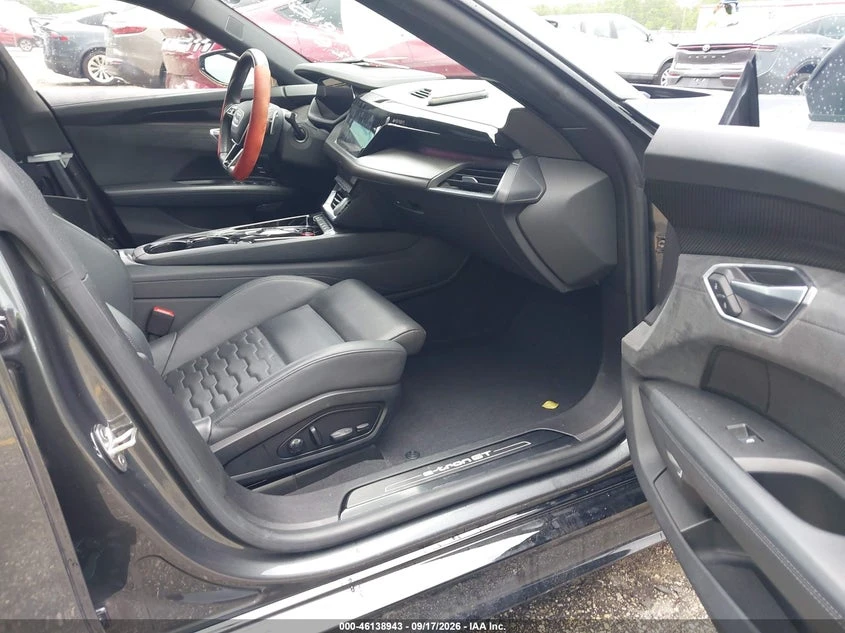 Audi E-Tron GT Prestige, снимка 3 - Автомобили и джипове - 56565043