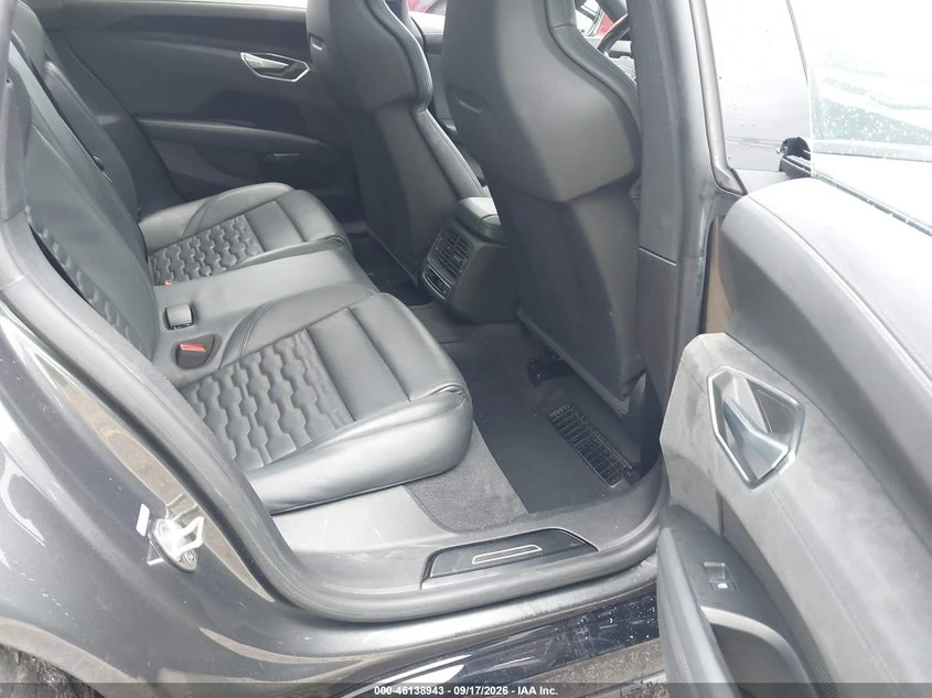Audi E-Tron GT Prestige, снимка 4 - Автомобили и джипове - 56565043