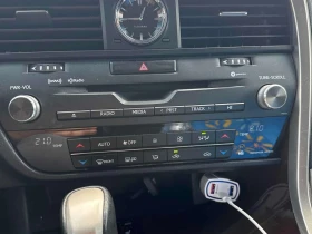 Lexus RX 350 * AWD * CARFAX * ОПЦИЯ ЗА ФИНАНСИРАНЕ * , снимка 10