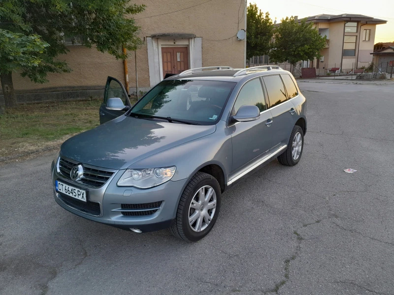 VW Touareg, снимка 4 - Автомобили и джипове - 47779591