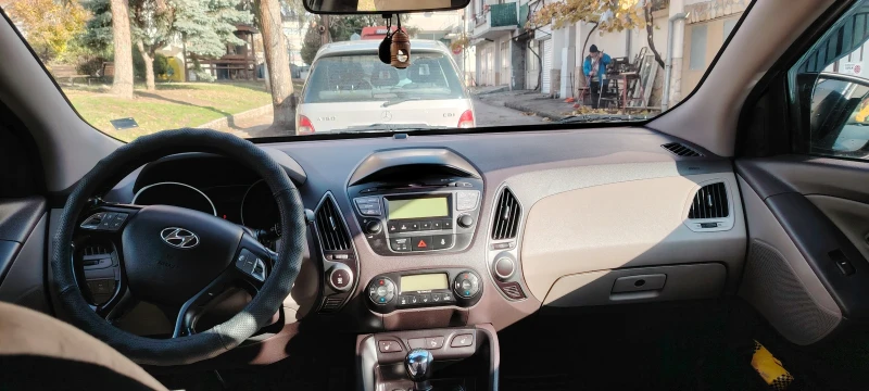 Hyundai IX35 Фейслифт , снимка 8 - Автомобили и джипове - 49150549