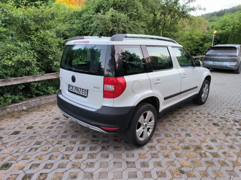 Skoda Yeti 4х4 1.6 TDI 105кс, снимка 3 - Автомобили и джипове - 52881257
