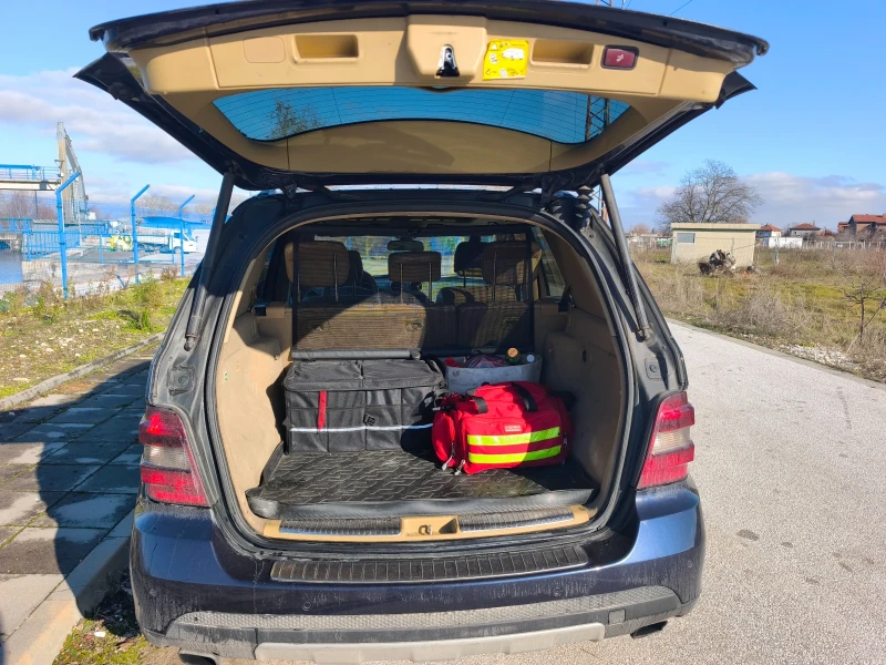 Mercedes-Benz ML 320 Пълна сервизна история. Внос Германия. 2-ри собств, снимка 9 - Автомобили и джипове - 52899177