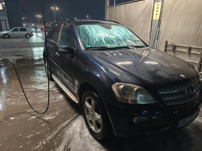 Mercedes-Benz ML 320 Пълна сервизна история. Внос Германия. 2-ри собств, снимка 2 - Автомобили и джипове - 52899177