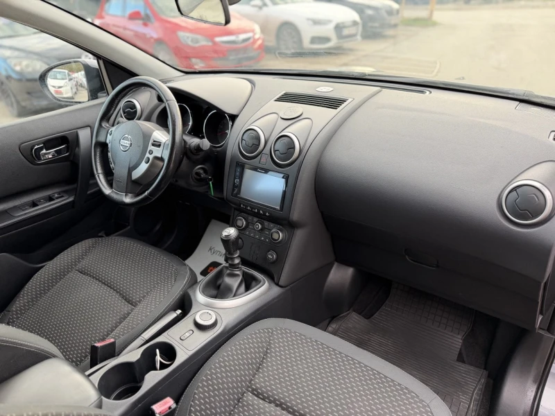 Nissan Qashqai 2.0dCi 4x4 NAVI, снимка 13 - Автомобили и джипове - 53113675