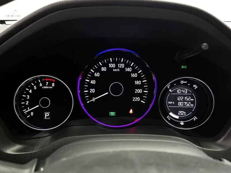 Honda Hr-v 1.8 Бензин, снимка 5 - Автомобили и джипове - 55569893