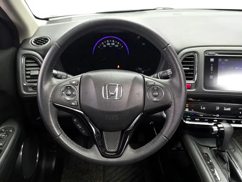 Honda Hr-v 1.8 Бензин, снимка 4 - Автомобили и джипове - 55569893