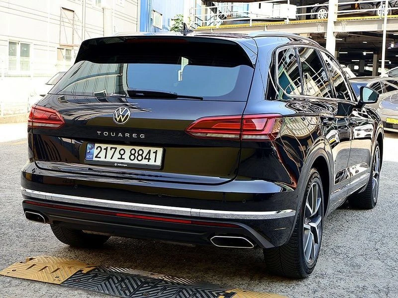 VW Touareg 3.0 Automatic КРАЙНА ЦЕНА: 26910 EUR, снимка 4 - Автомобили и джипове - 55966885