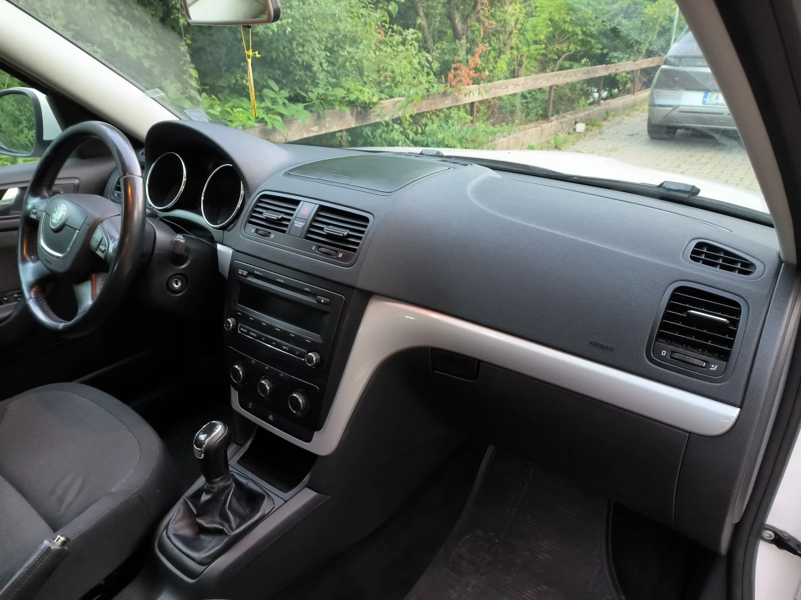 Skoda Yeti 4х4 1.6 TDI 105кс - изображение 7