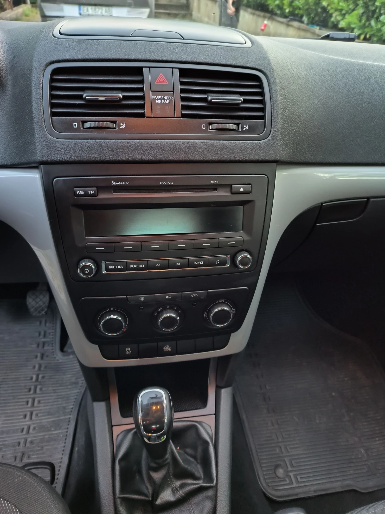 Skoda Yeti 4х4 1.6 TDI 105кс - изображение 5