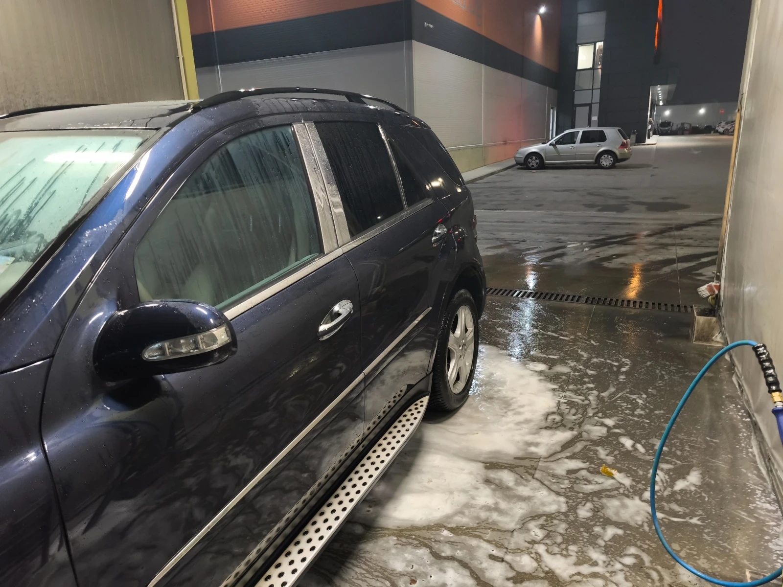 Mercedes-Benz ML 320 Фул екстри/ Всичко работи - изображение 9