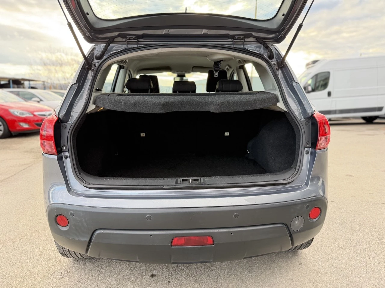 Nissan Qashqai 2.0dCi 4x4 NAVI | Mobile.bg � ����������� 16