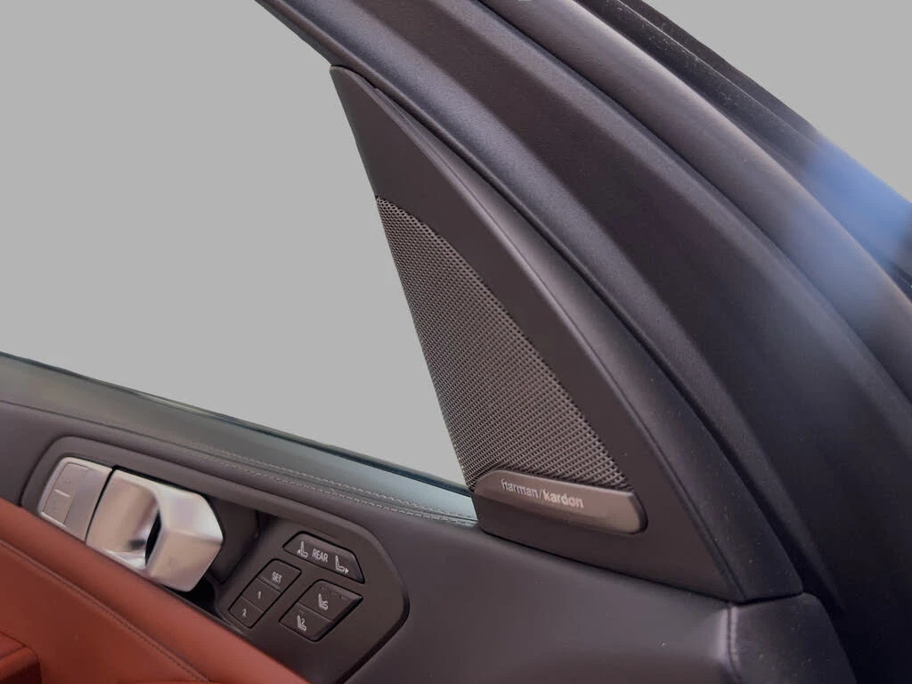 BMW X7 I * M-Package* * HeadUp* AвтоКредит* (ЦЕНА ДО БГ), снимка 14 - Автомобили и джипове - 53768985