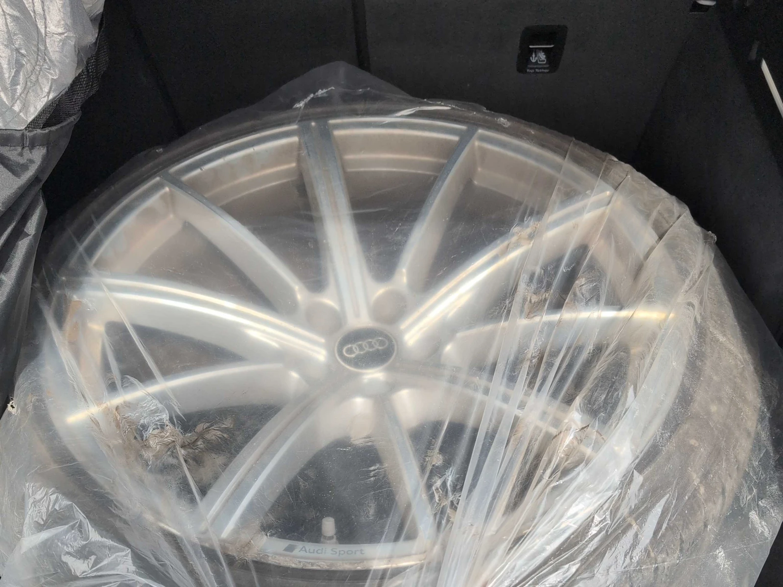 Audi RSQ3, снимка 13 - Автомобили и джипове - 54205214