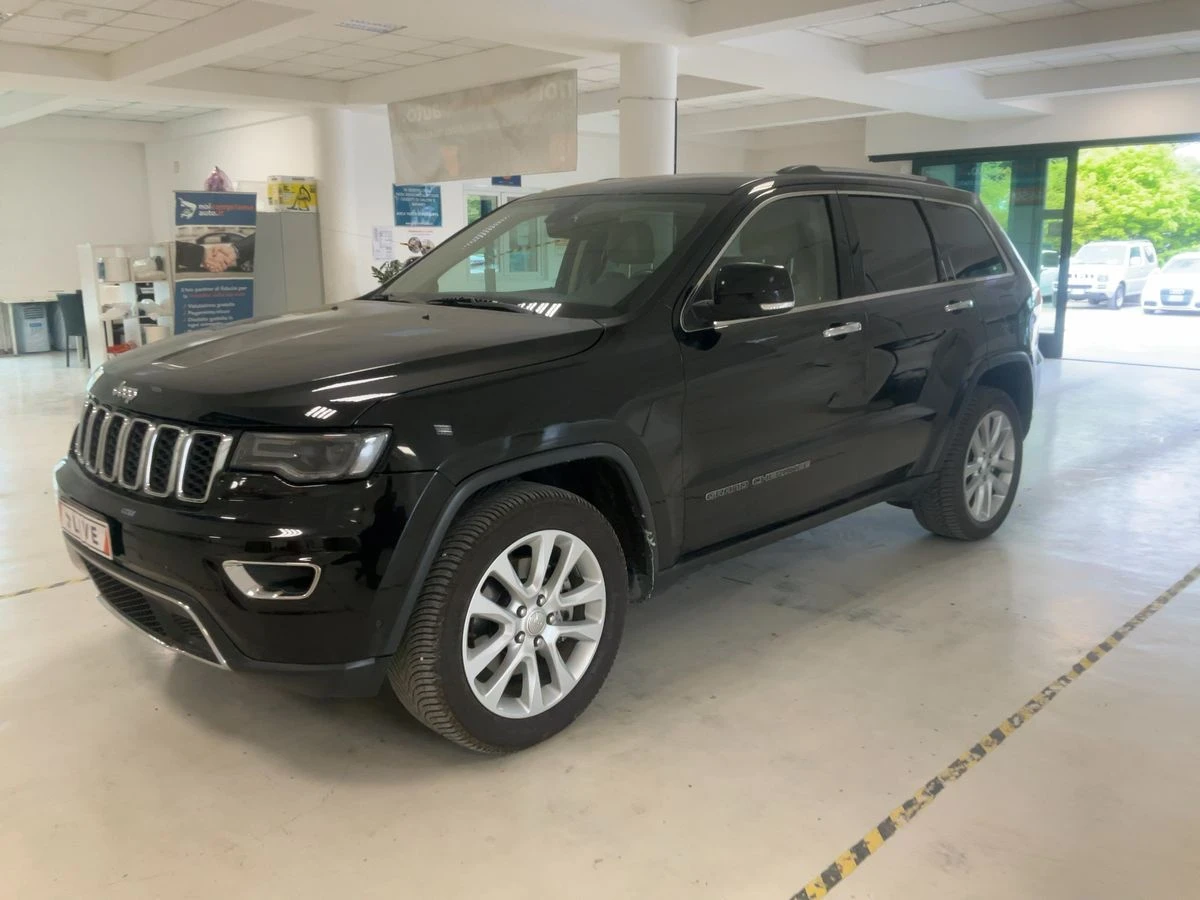 Jeep Grand cherokee 3.0 CRD Limited Facelift Лизинг, снимка 7 - Автомобили и джипове - 54447846