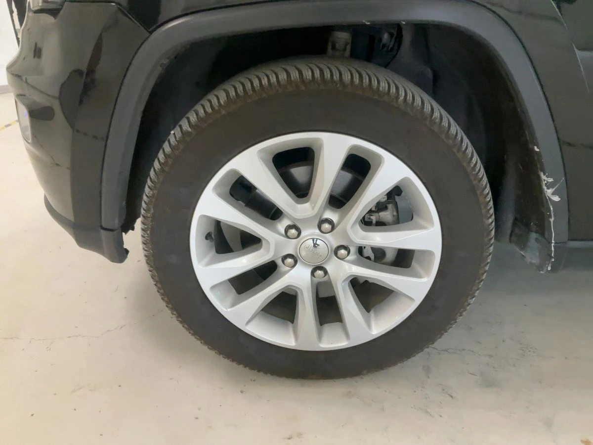 Jeep Grand cherokee 3.0 CRD Limited Facelift Лизинг, снимка 10 - Автомобили и джипове - 54447846