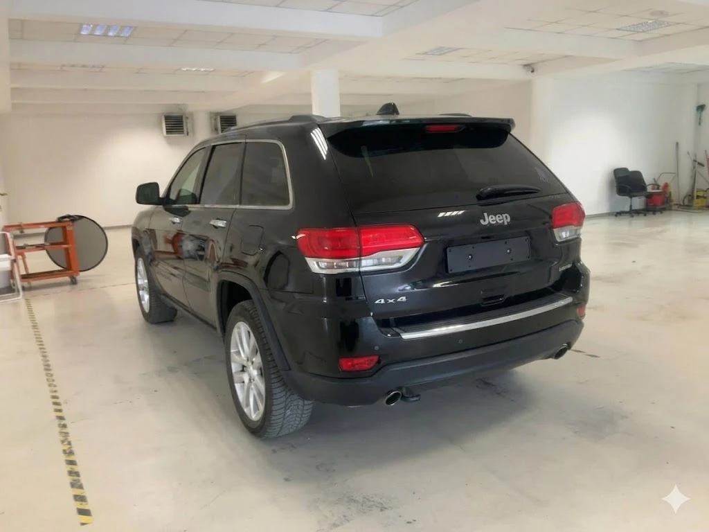 Jeep Grand cherokee 3.0 CRD Limited Facelift Лизинг, снимка 4 - Автомобили и джипове - 54447846