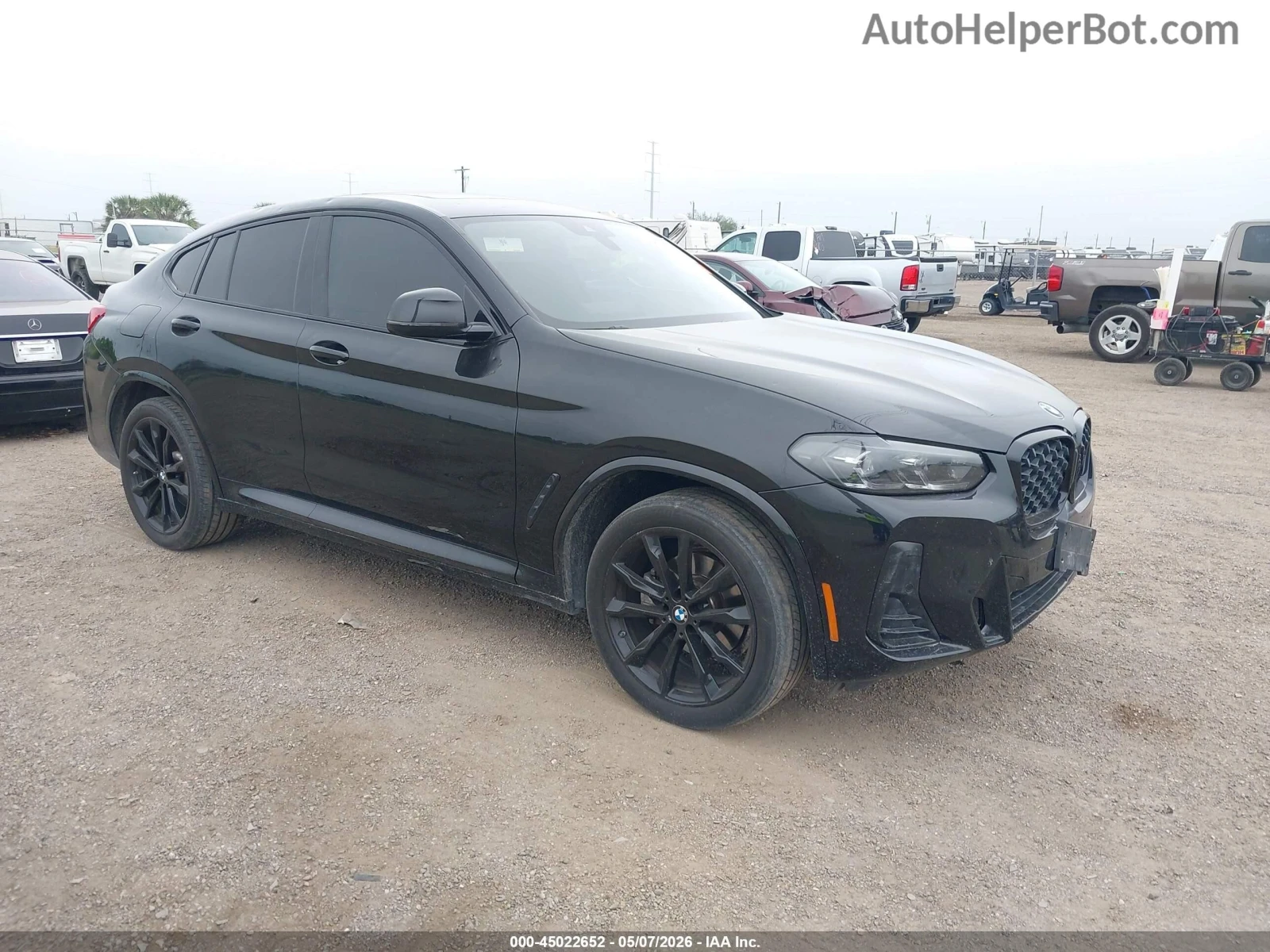 BMW X4 30i* M-Pack* Distronic* Red Interior* Цена до БГ, снимка 3 - Автомобили и джипове - 55409795