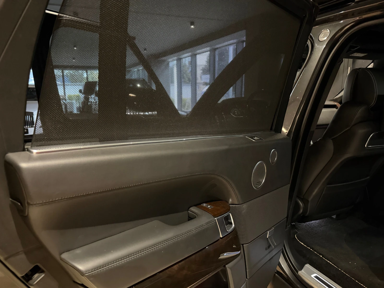 Land Rover Range rover L Autobiography , снимка 14 - Автомобили и джипове - 55952411