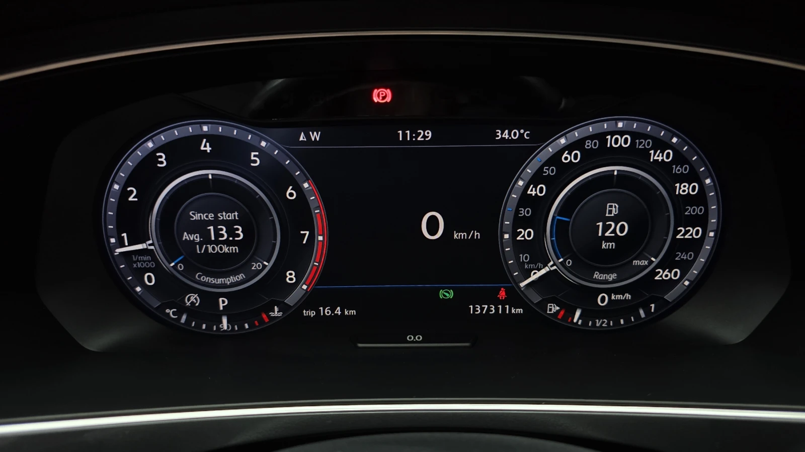 VW Tiguan 2.0 TSI* HUD* 360* ЕЛ. БАГАЖНИК* ЛЮК* КРАЙНА ЦЕНА, снимка 8 - Автомобили и джипове - 55983953