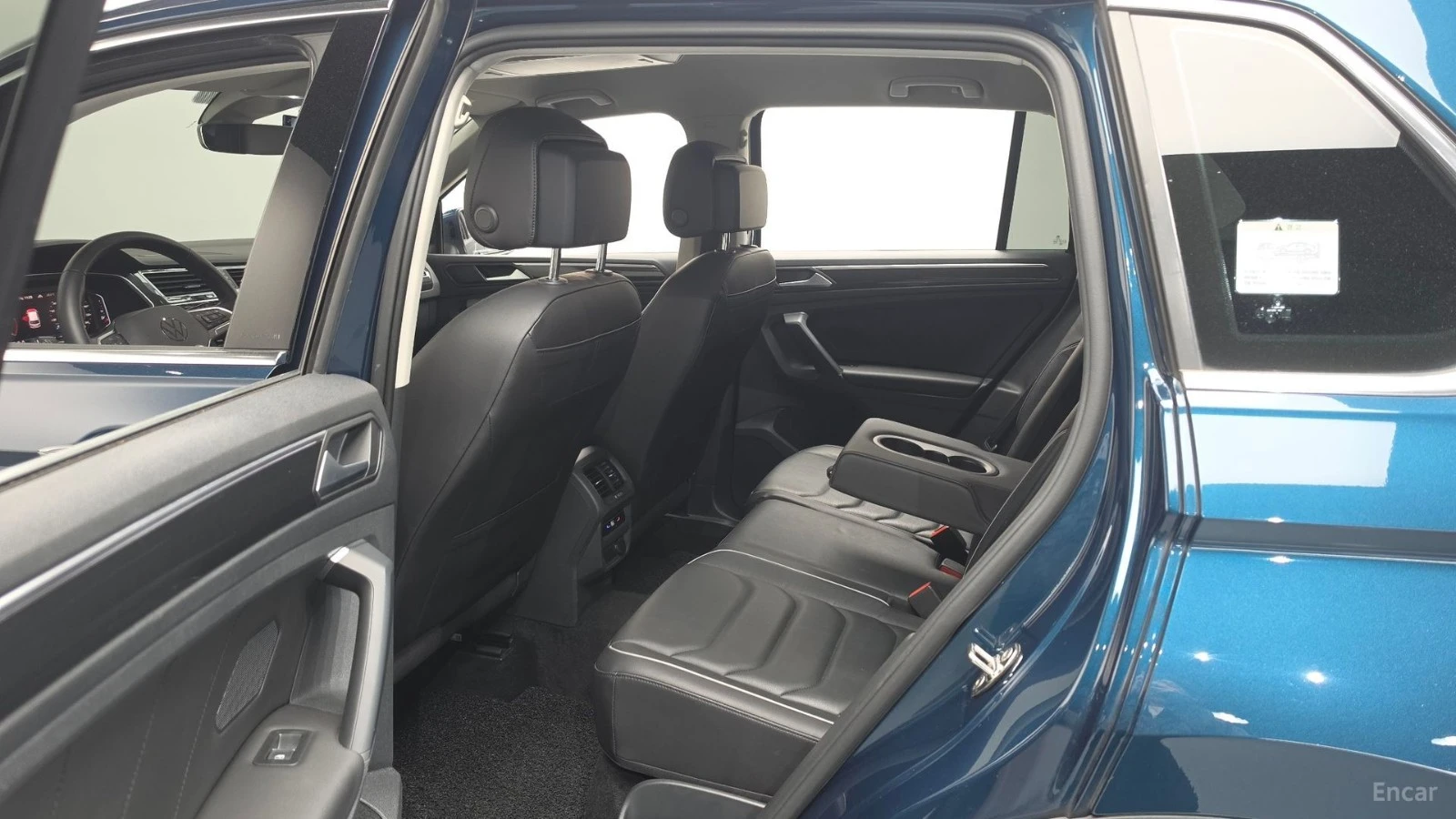 VW Tiguan 4MOTION - PREMIUM - ДИСТРОНИК - ПОДГРЕВИ, снимка 12 - Автомобили и джипове - 56103407