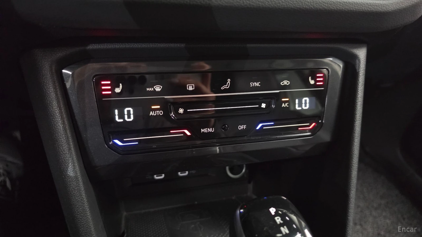 VW Tiguan 4MOTION - PREMIUM - ДИСТРОНИК - ПОДГРЕВИ, снимка 15 - Автомобили и джипове - 56103407