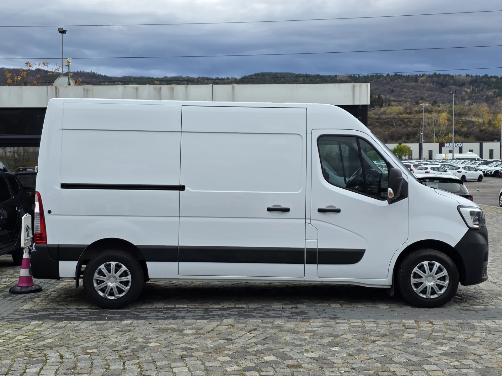 Renault Master 2.3dCi/150к.с. L2H2 - изображение 4