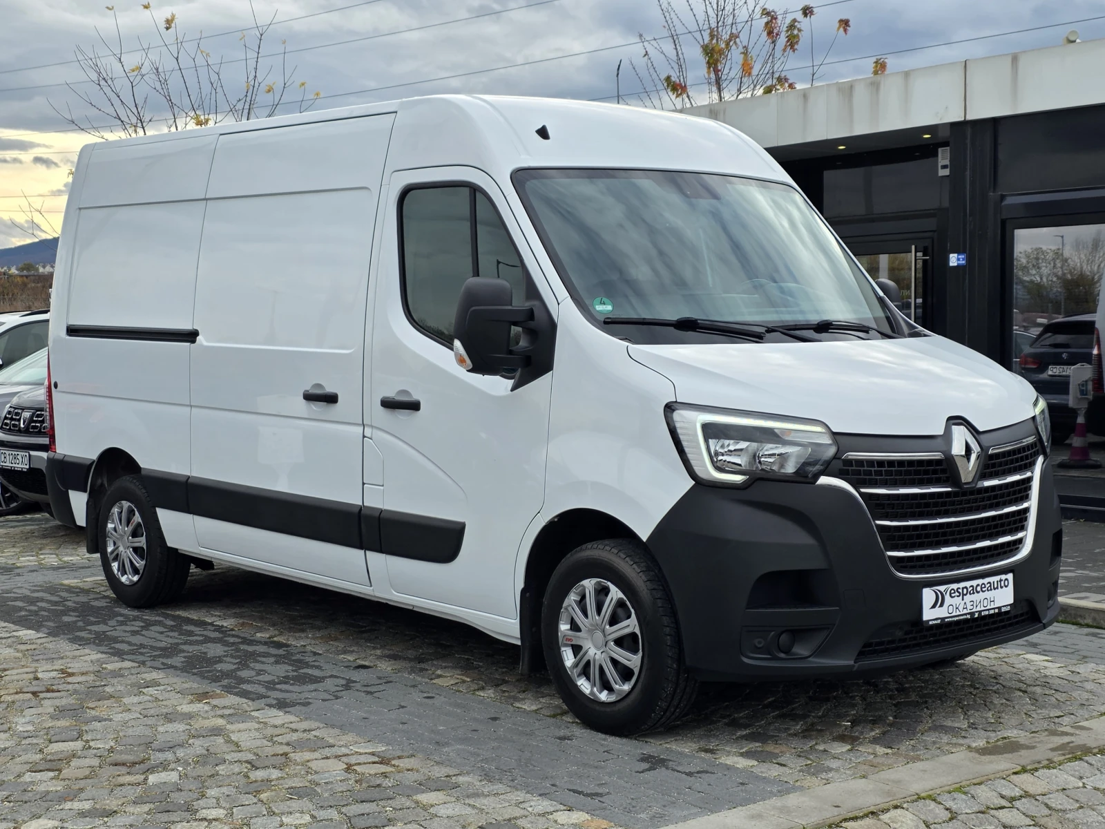 Renault Master 2.3dCi/150к.с. L2H2 - изображение 3