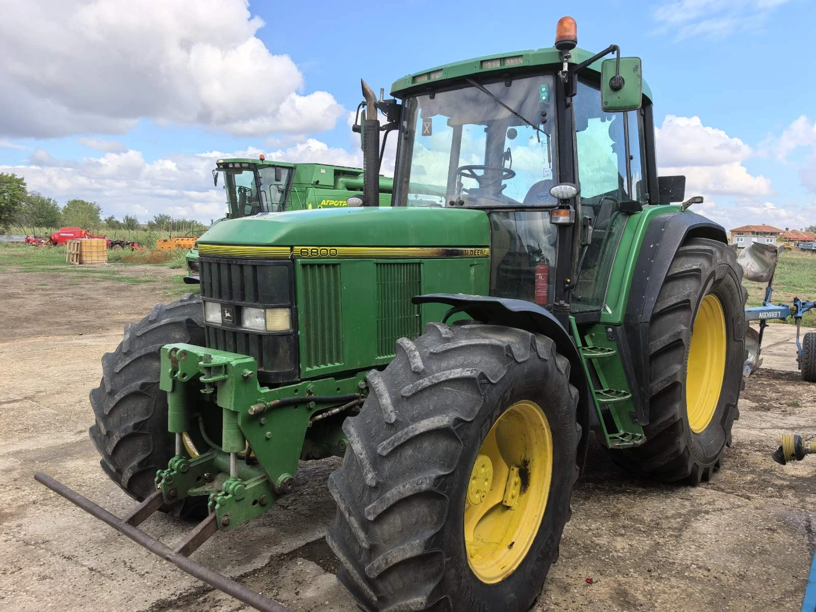 Трактор John Deere 6800 POWER QUAD  - изображение 2