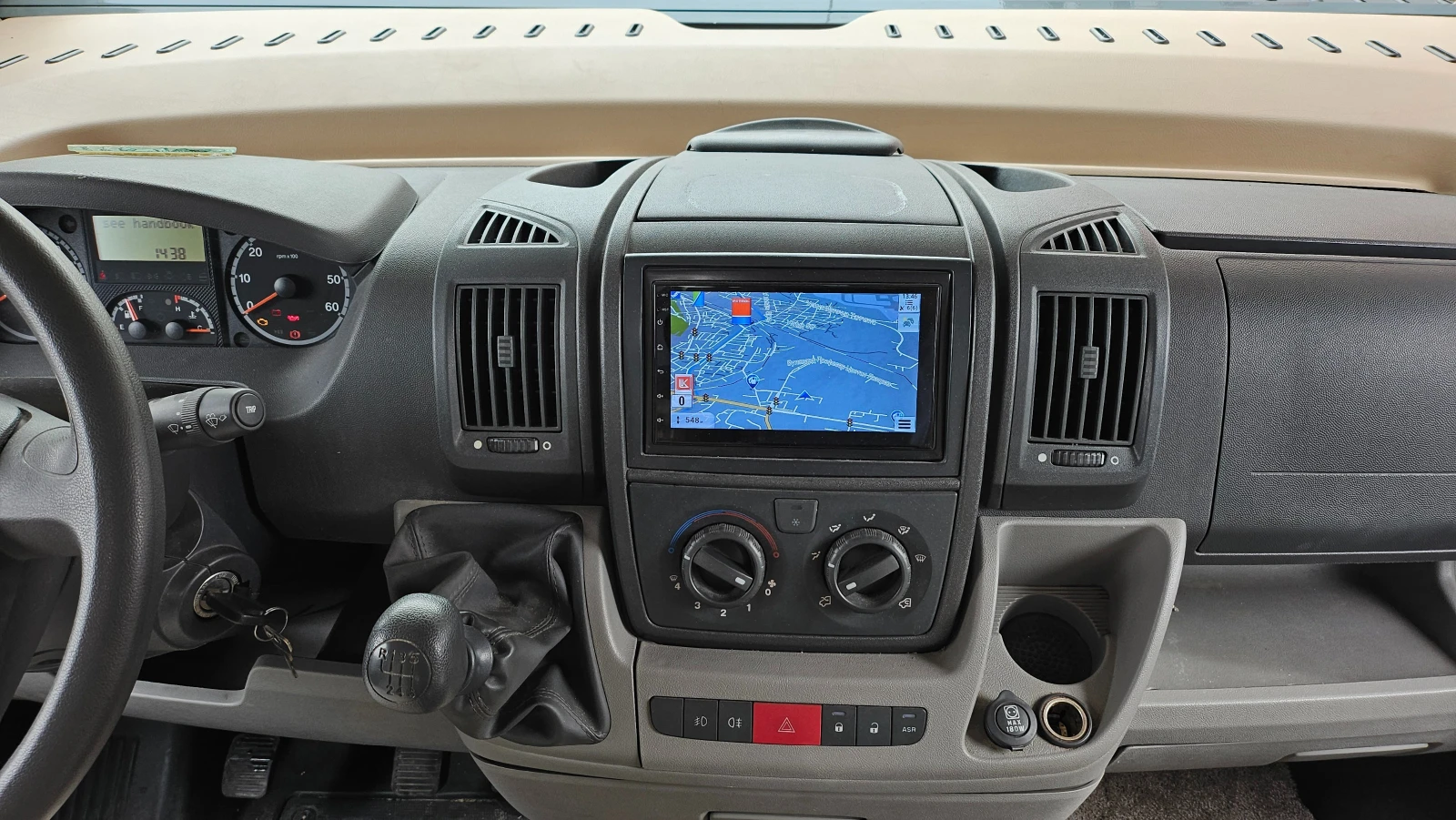 Кемпер Knaus S Liner, снимка 16 - Каравани и кемпери - 53891143