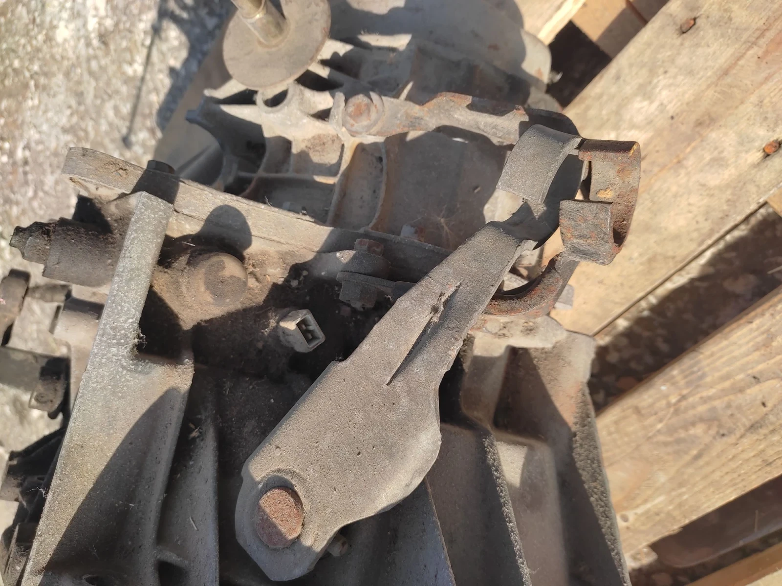     306  90.. | Mobile.bg   8