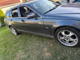 Mercedes-Benz C 220, снимка 2