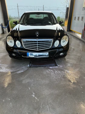 ������ Mercedes-Benz E 200