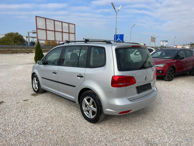 VW Touran 1.6TD-КЛИМАТРОНИК, снимка 7 - Автомобили и джипове - 40614655