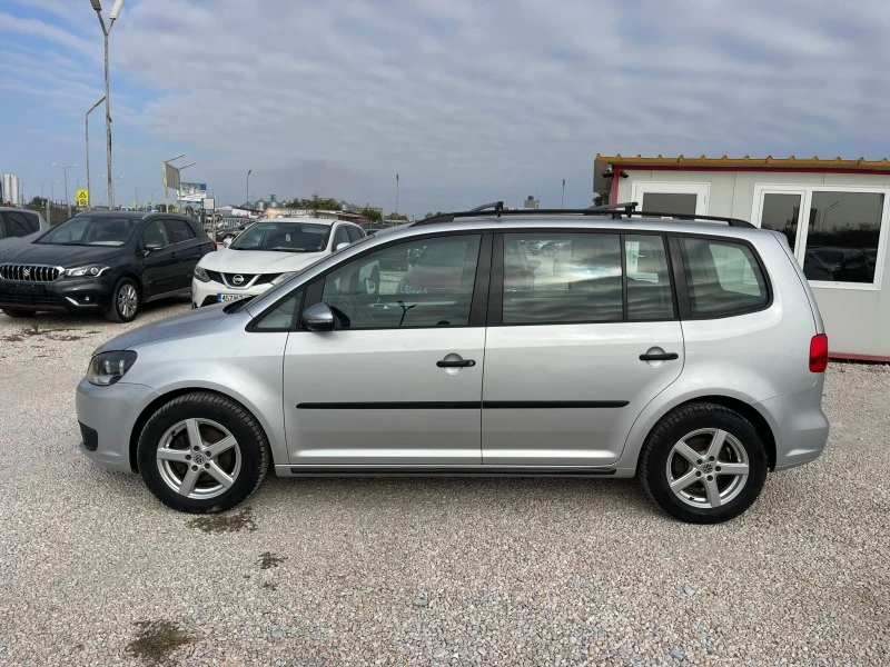 VW Touran 1.6TD-КЛИМАТРОНИК, снимка 5 - Автомобили и джипове - 49575775