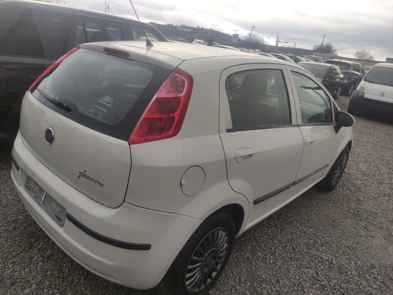 Fiat Punto 1.4 газ бензин , снимка 9 - Автомобили и джипове - 47238277