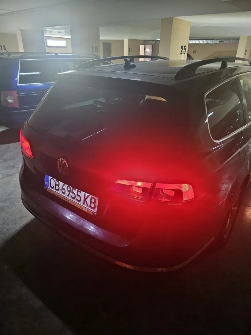 VW Passat, снимка 14 - Автомобили и джипове - 48091793