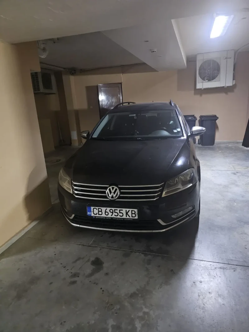 VW Passat, снимка 1 - Автомобили и джипове - 48091793