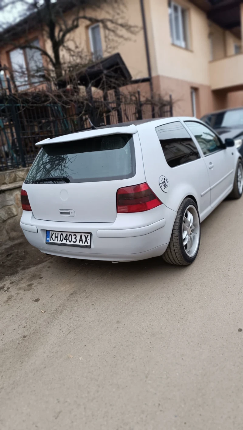 VW Golf GTi 1.8T, снимка 2 - Автомобили и джипове - 48937287