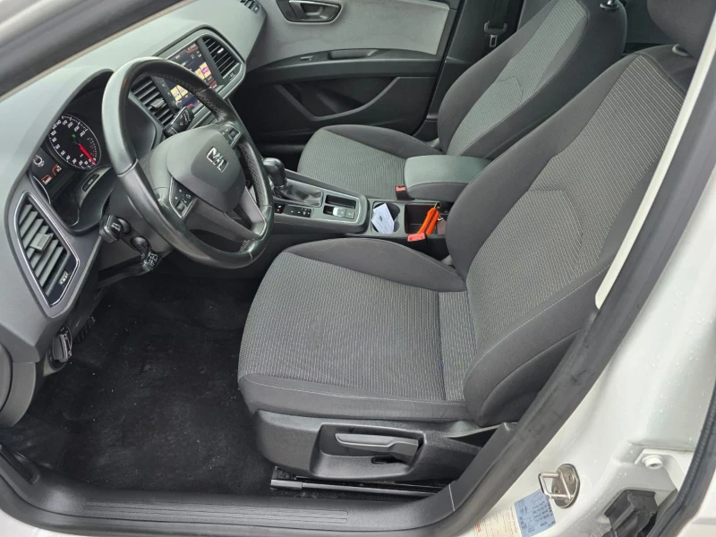 Seat Leon 1.5 Швейцария  Метан, снимка 9 - Автомобили и джипове - 52358362