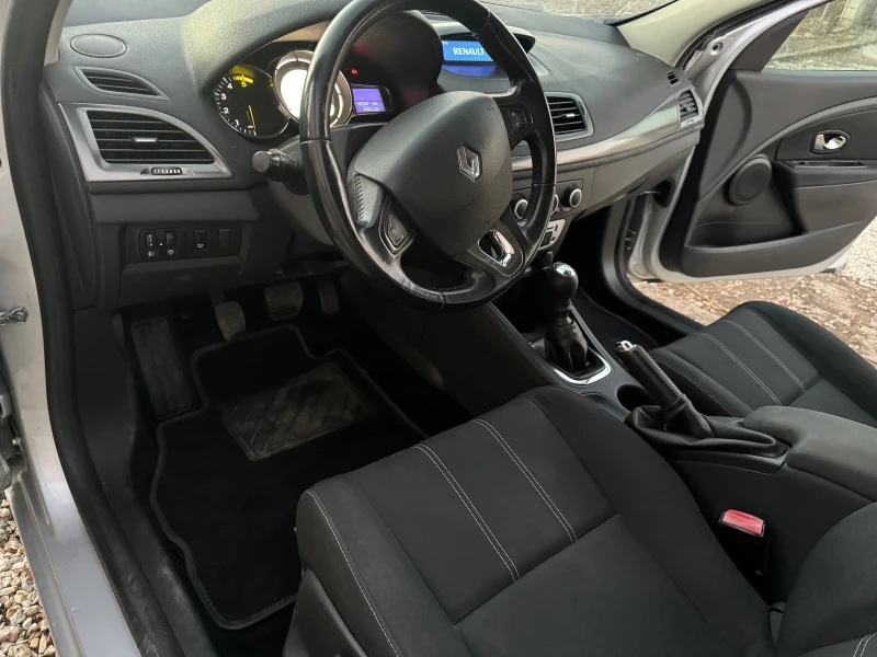 Renault Megane Sportour , снимка 3 - Автомобили и джипове - 49146754