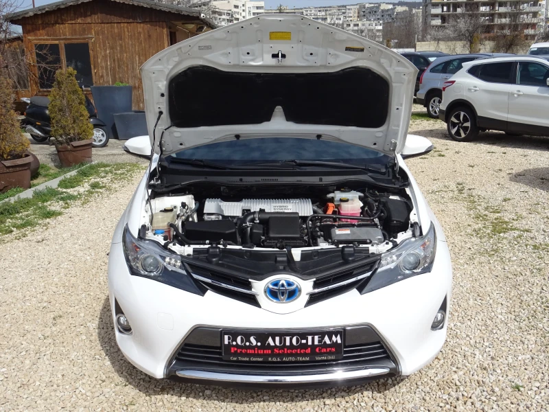 Toyota Auris 1.8 Full Hybrid (HEV) 136kc E-CVT 5вр. Active Plus, снимка 7 - Автомобили и джипове - 49481578